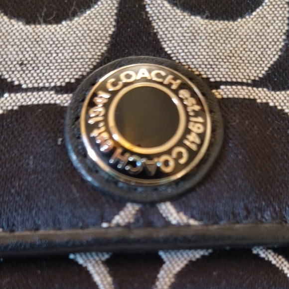 Coach Black and White Signature Wristlet - Picture 2 of 7